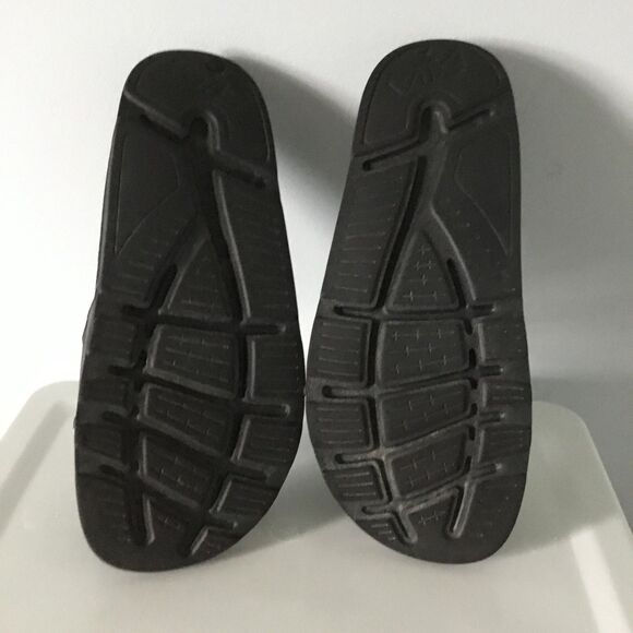 Fila Unisex Slides Athletic Sandal Black With Fila In White Unisex Kids Size 6 - Picture 6 of 6